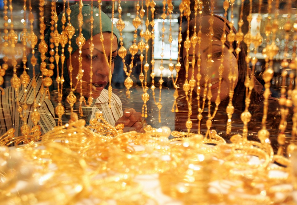 أسعار الذهب العالمية تتراجع خلال تعاملات اليوم الخميس